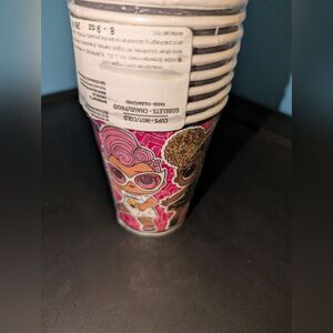 NWOT LOL Surprise! hot/cold 8- 9oz paper cups